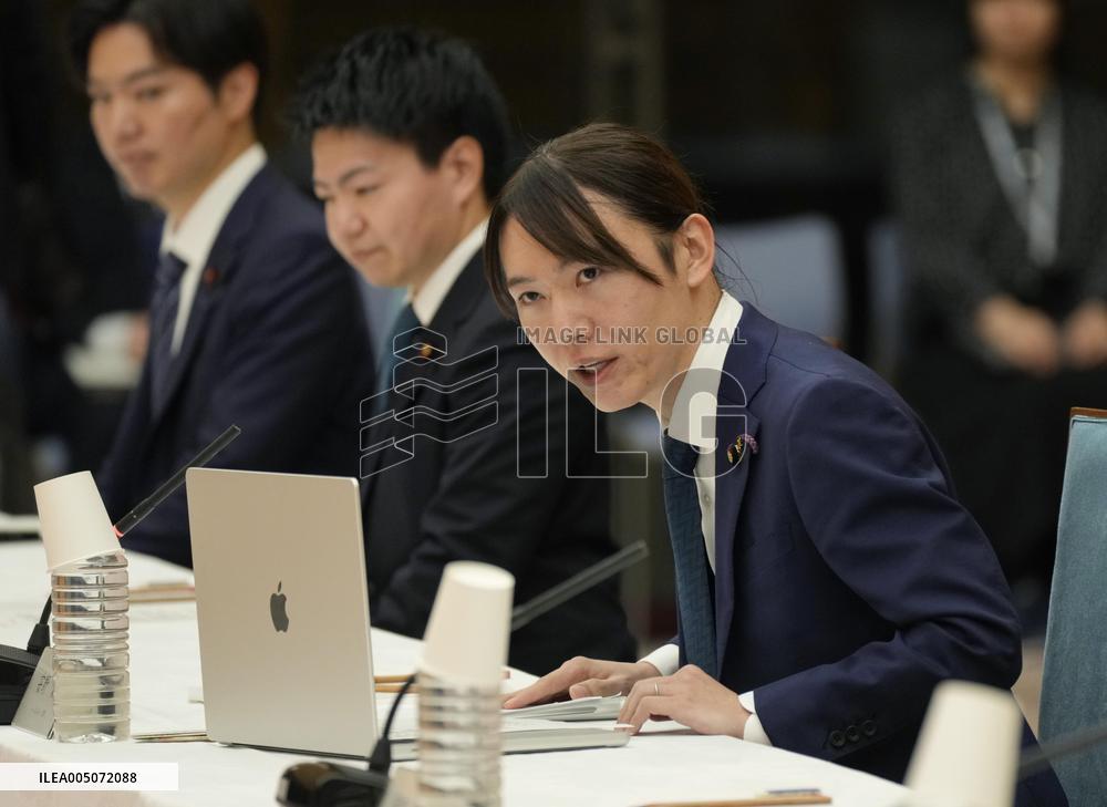 Japan cross-party council discusses food tax cut