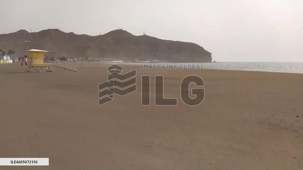 Spain: Orange Weather Warning Issued as High Winds and Dust Hit Canary Islands