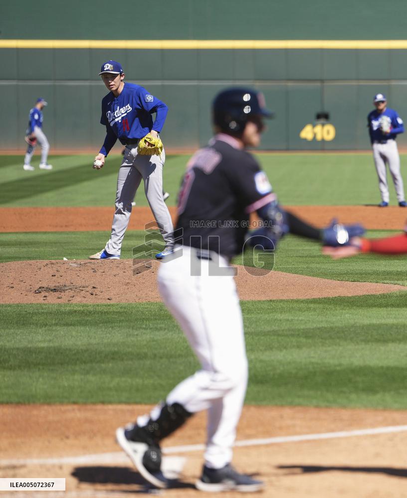 Baseball: MLB spring training game