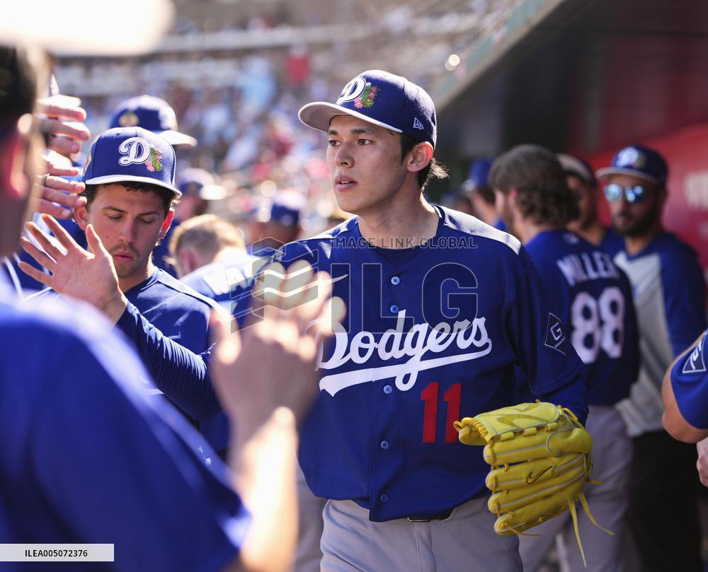 Baseball: MLB spring training game