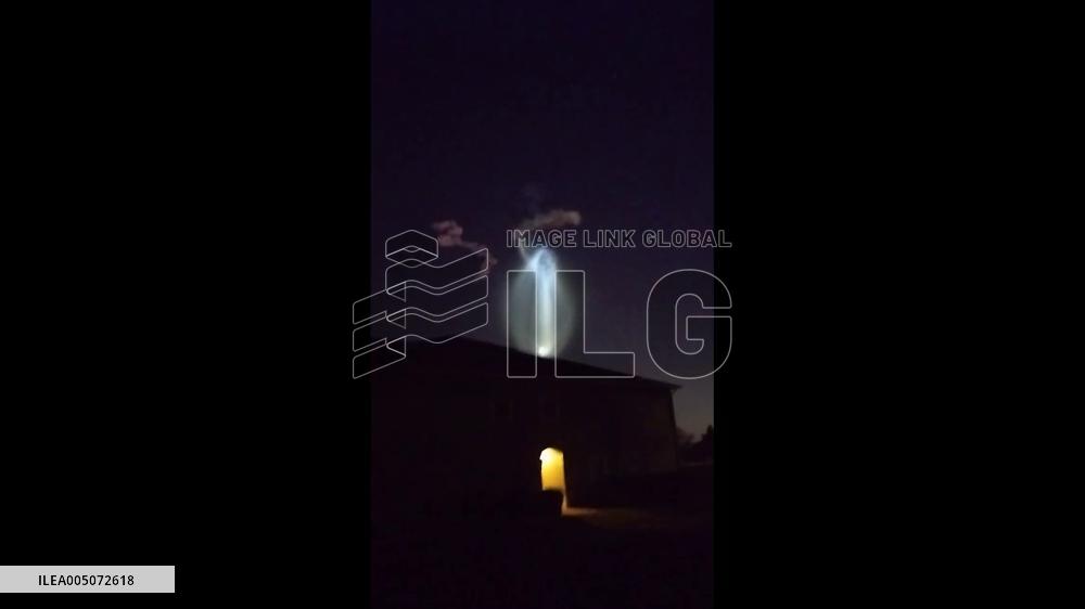 US: SpaceX Falcon 9 Launch Creates “Jellyfish Cloud”