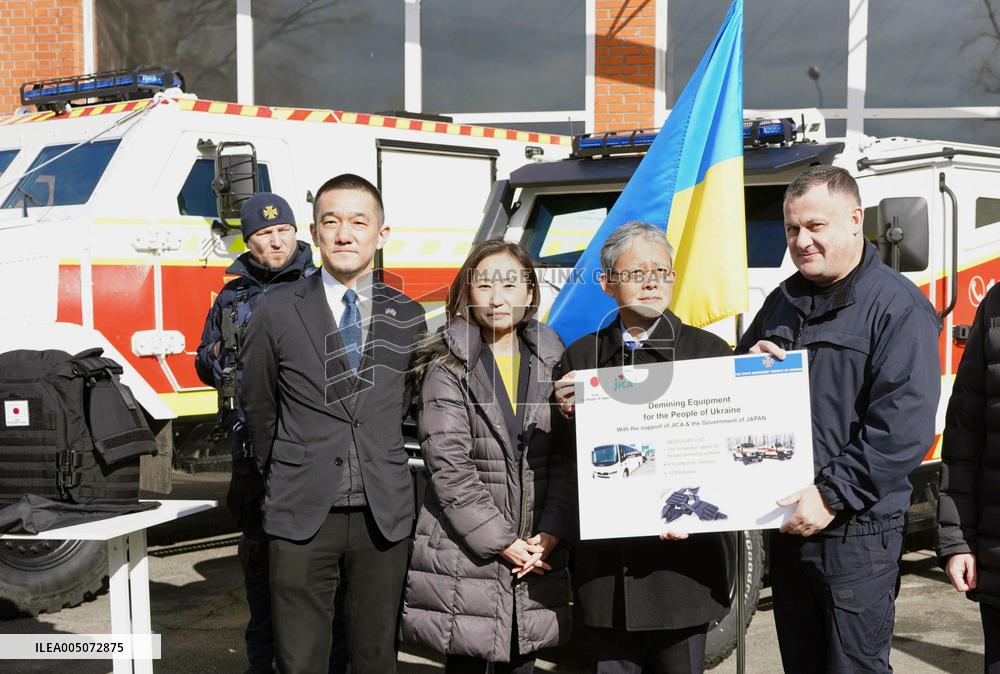 Japan provides land mine-clearing vehicles to Ukraine