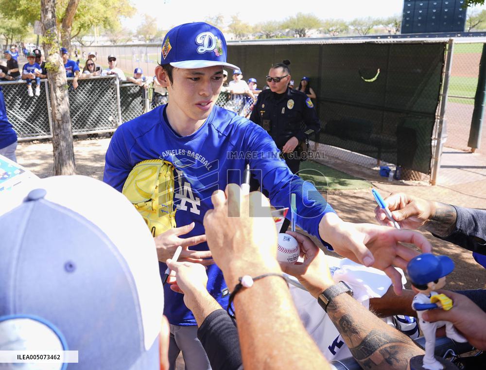 Baseball: MLB spring training