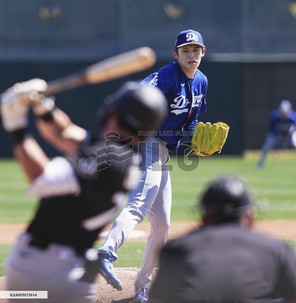 Baseball: Dodgers pitcher Sasaki