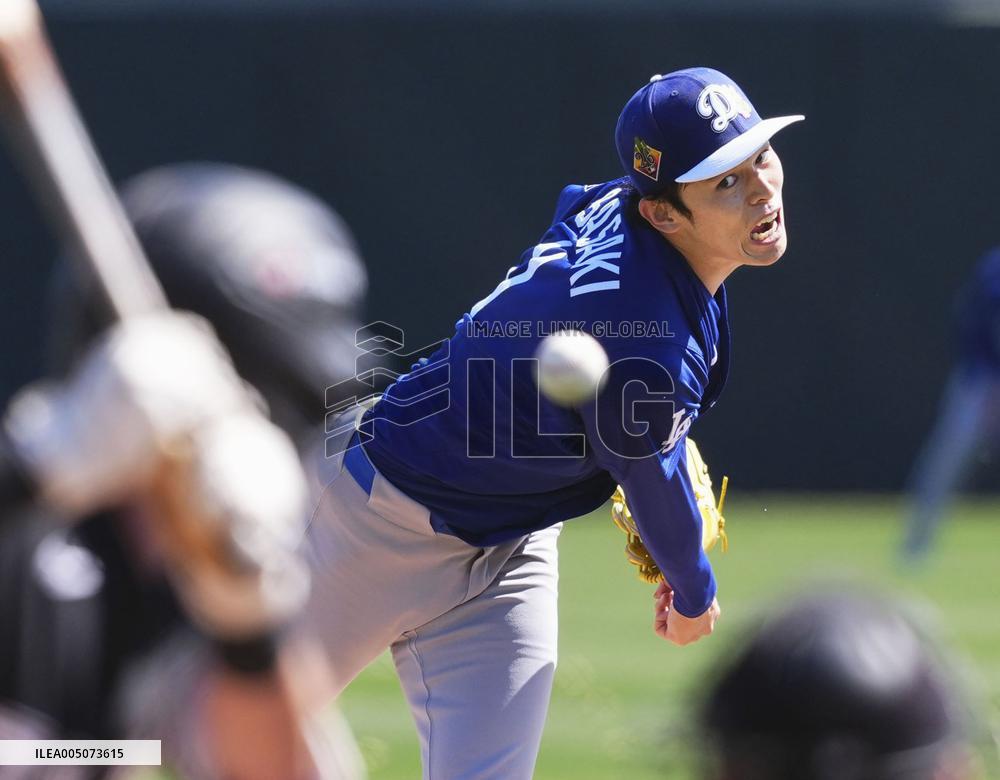 Baseball: Dodgers pitcher Sasaki