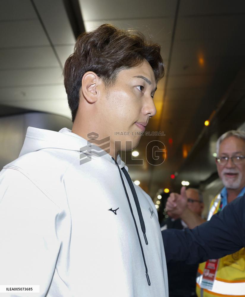 World Baseball Classic: Japan team arrives in Maiami