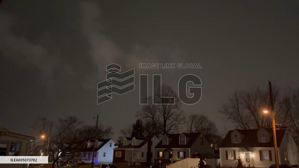 US: Lightning Illuminates Sky Over Paulsboro as Severe Thunderstorm Hits Part of NJ