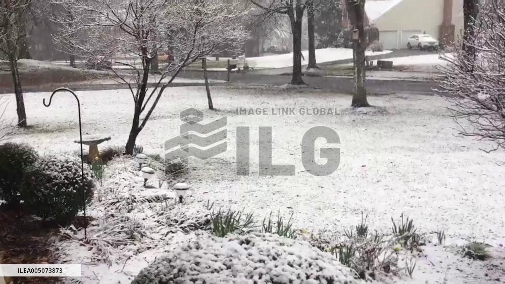 US: Dramatic Temperature Swing Hits Mid-Atlantic as Cold Front Brings Snow 2