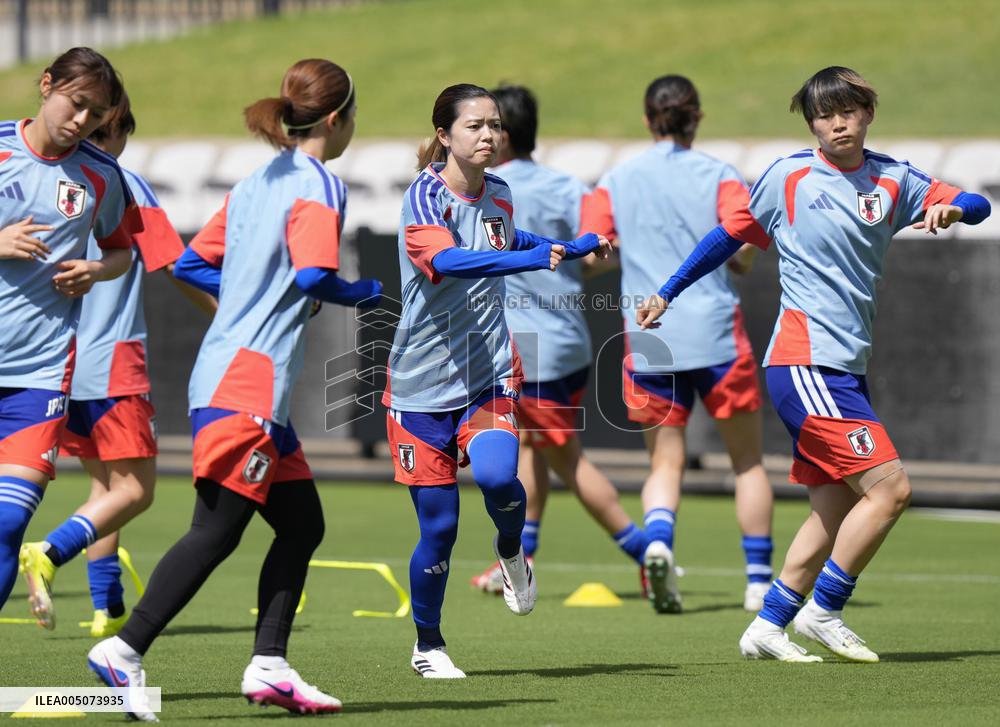 Football: Women's Asian Cup