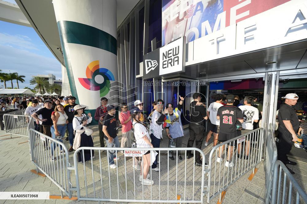 World Baseball Classic: Japan vs. Venezuela