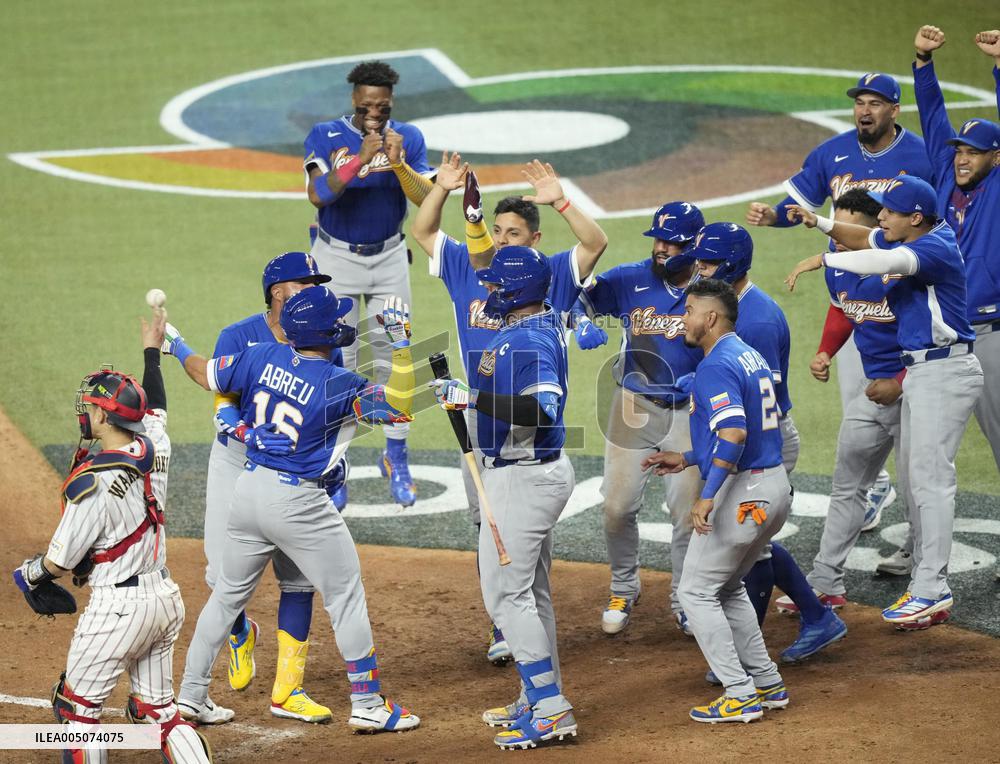 World Baseball Classic: Venezuela vs. Japan