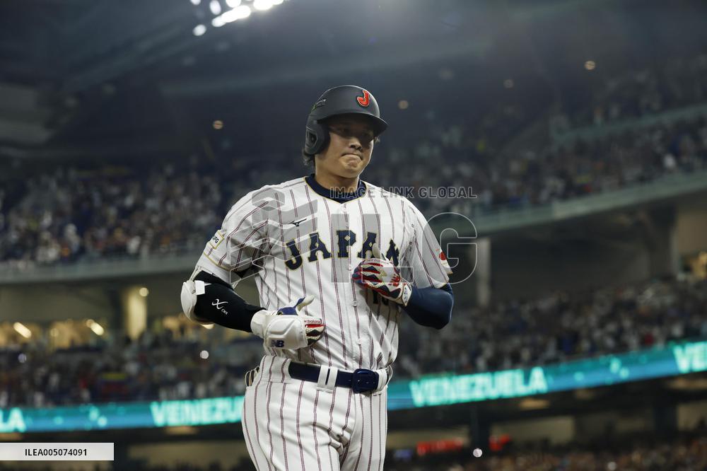 World Baseball Classic: Venezuela vs. Japan