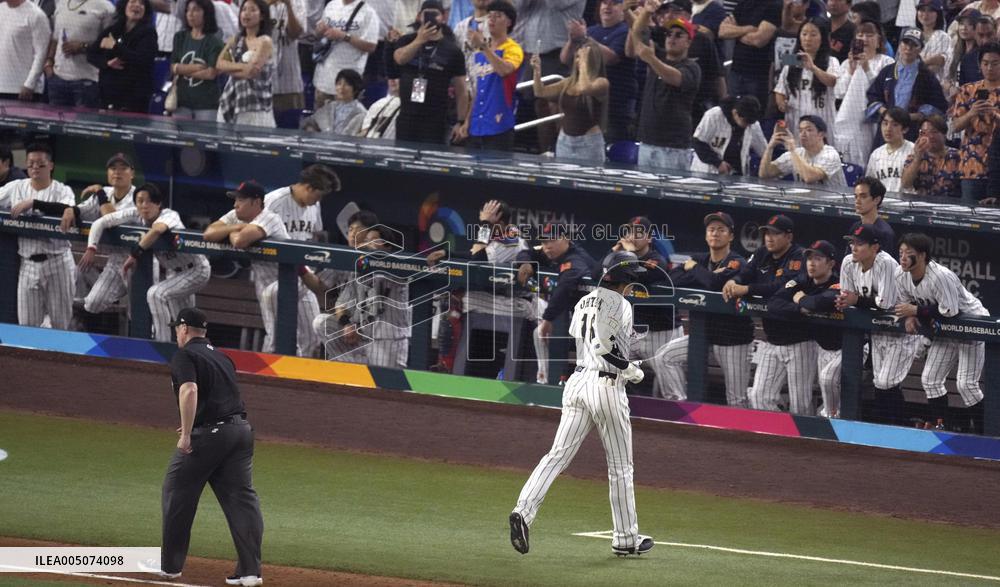 World Baseball Classic: Venezuela vs. Japan
