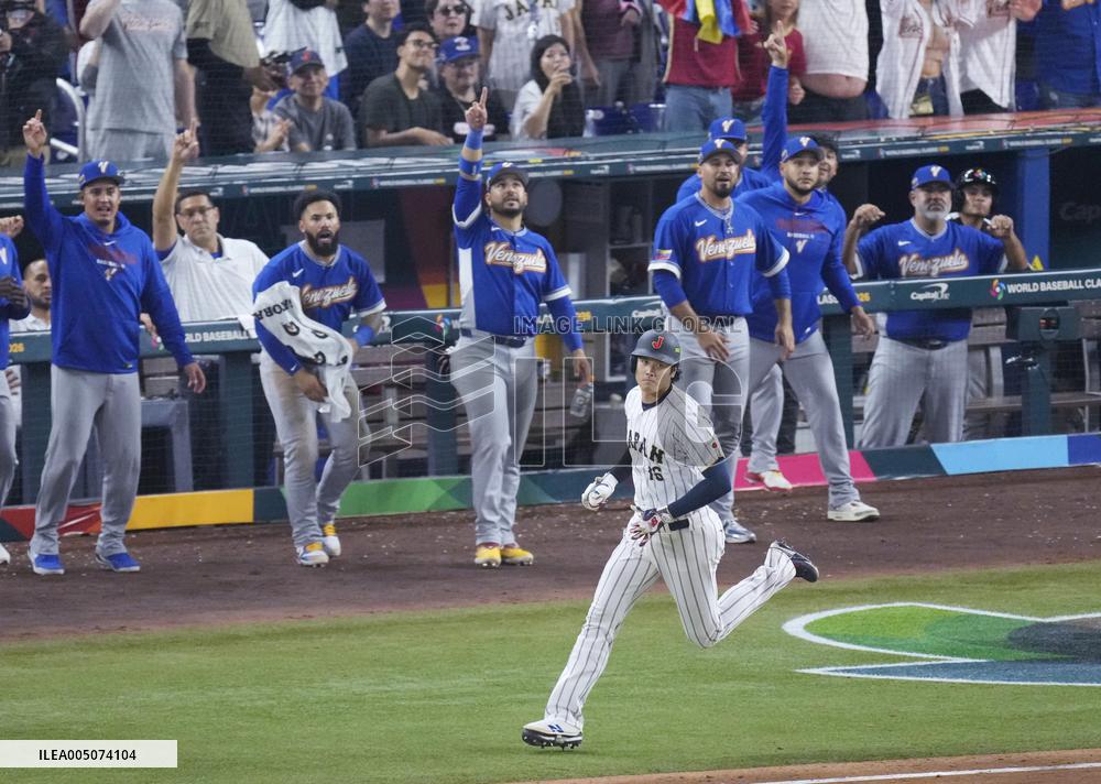 World Baseball Classic: Venezuela vs. Japan