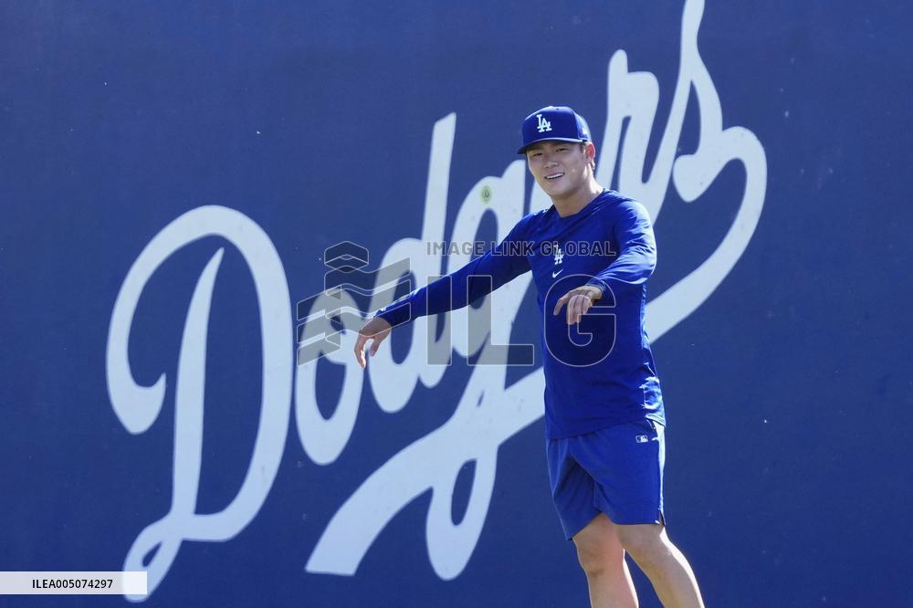 Baseball: MLB spring training