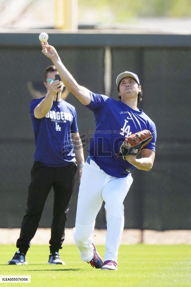 Baseball: MLB spring training