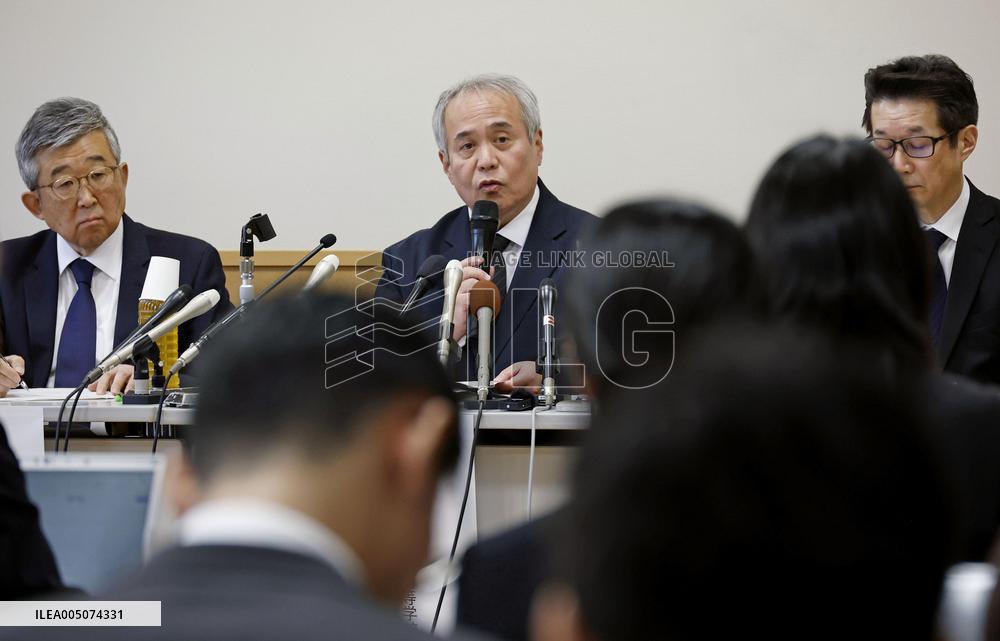 Boats capsize in student tour in Okinawa