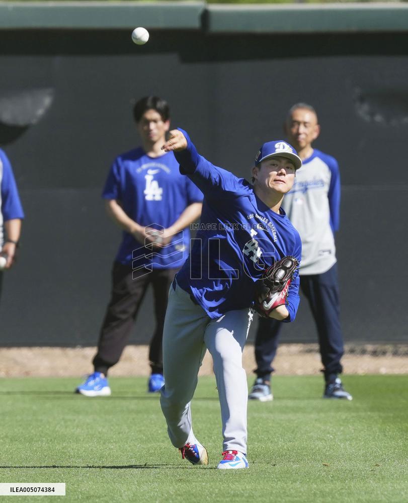 Baseball: MLB spring training