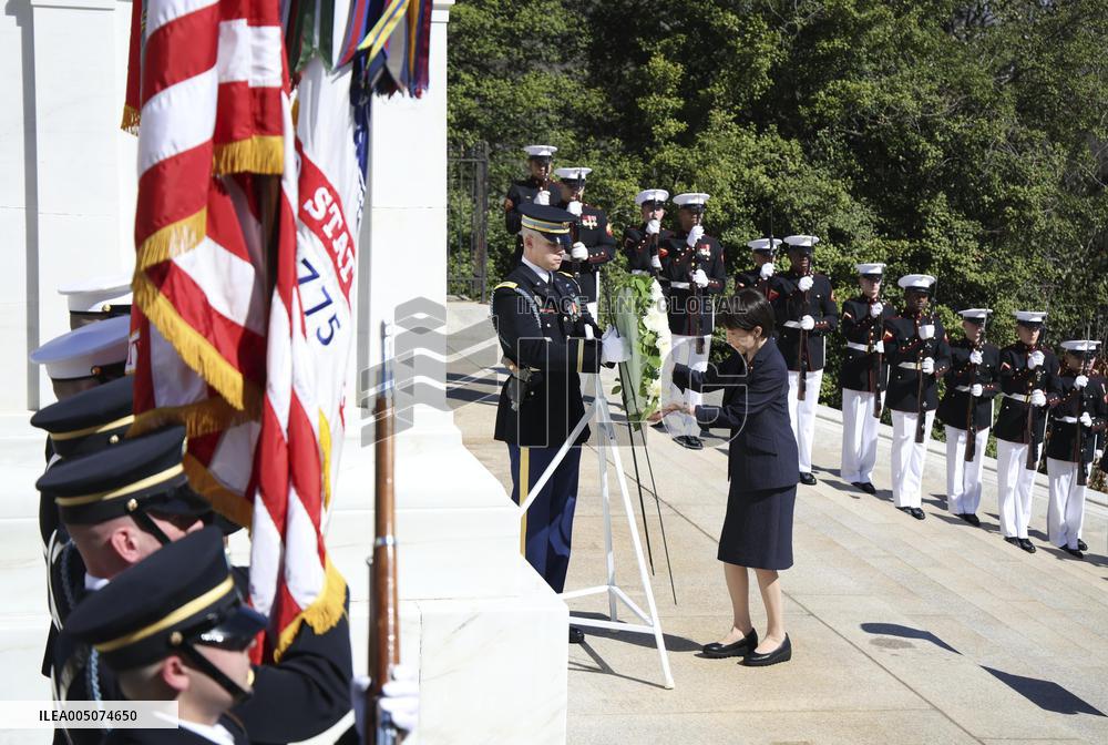 Japan PM Takaichi at Arlington cemetery