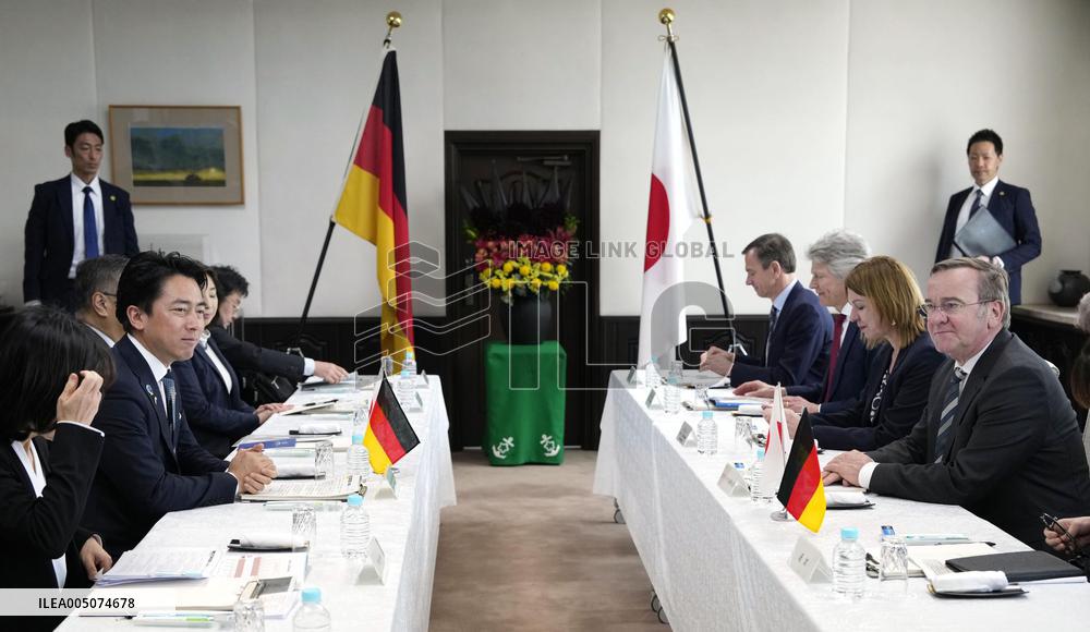 Japan-German defense talks