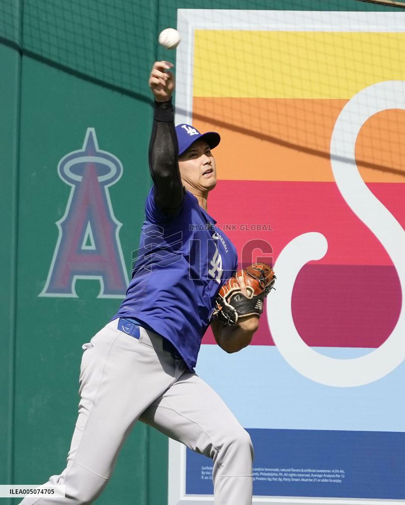 Baseball: MLB preseason game