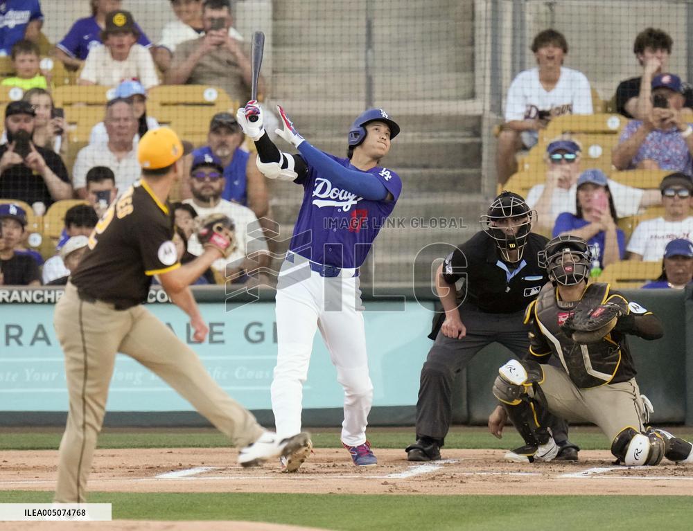 Baseball: MLB spring training game