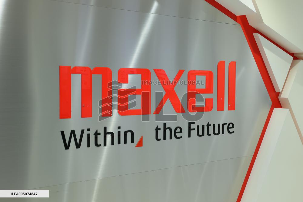 Maxell signboard and logo