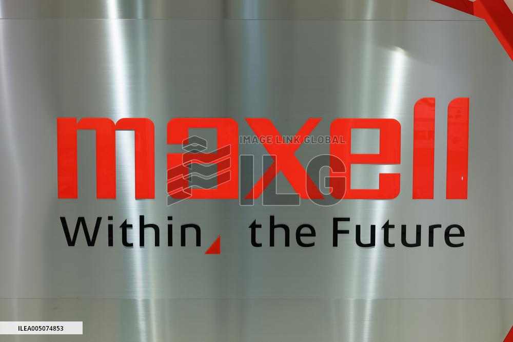 Maxell signboard and logo