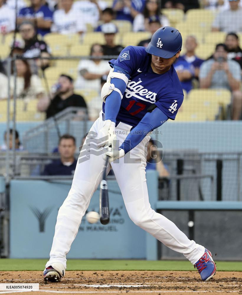 Baseball: MLB preseason game