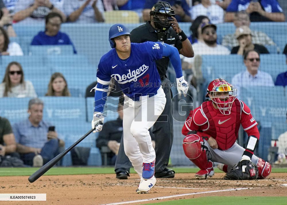 Baseball: MLB preseason game
