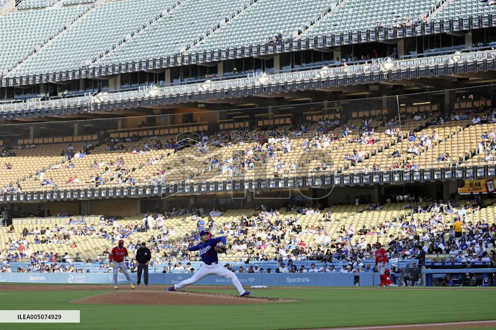 Baseball: MLB preseason game