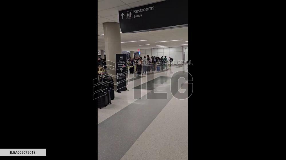 US: TSA Staffing Shortage Causes Hours-Long Security Lines at Houston Airport
