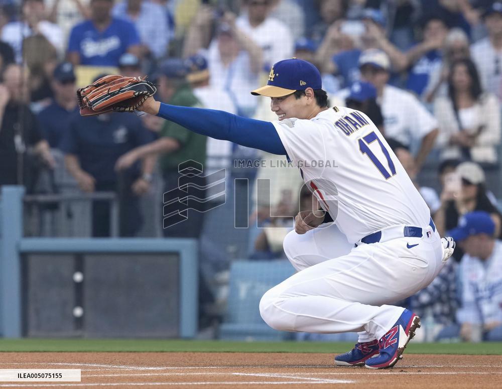 Baseball: Diamondbacks vs. Dodgers