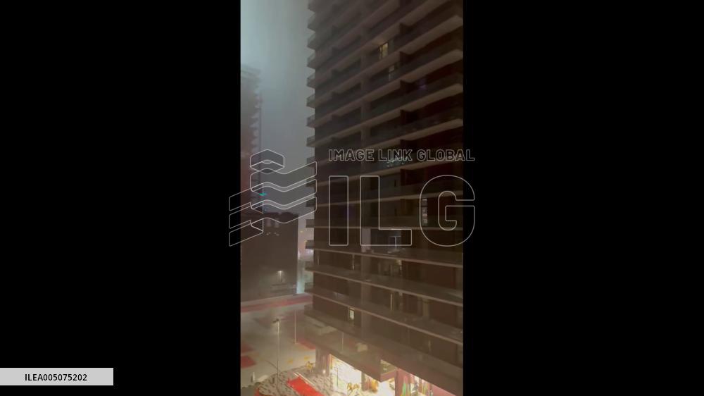 UAE: Powerful Storm Batters Emirates With Heavy Rain, Flooding and Lightning Overnight 6