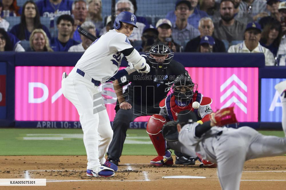 Baseball: Diamondbacks vs. Dodgers