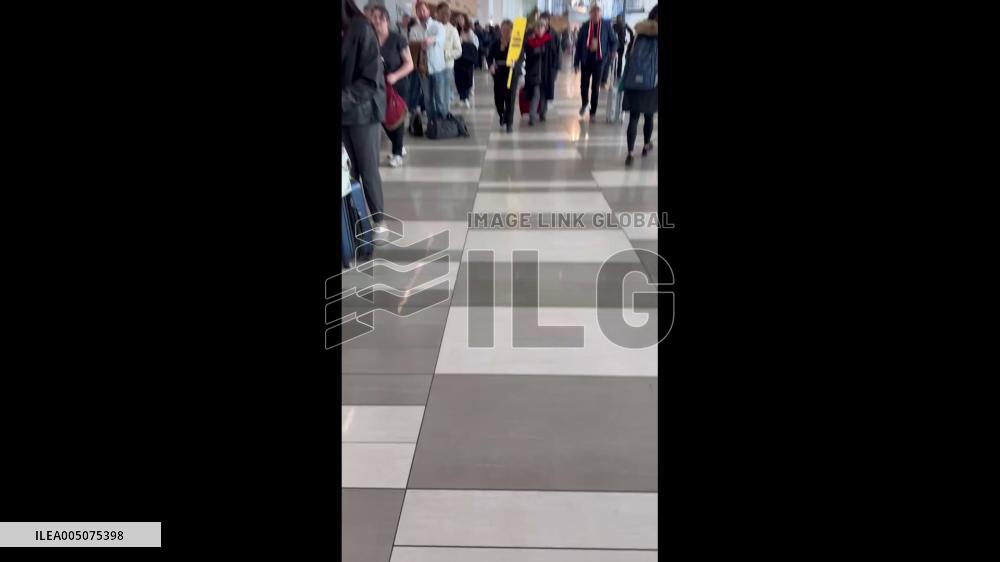 US: TSA Shortage and Runway Closure Worsen Travel Disruptions at LaGuardia Airport 3