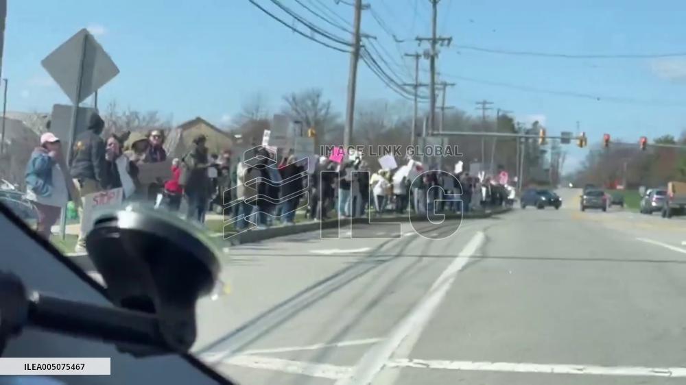 US: No Kings Rallies Draw Millions Nationwide in Protest Against Trump Policies 10