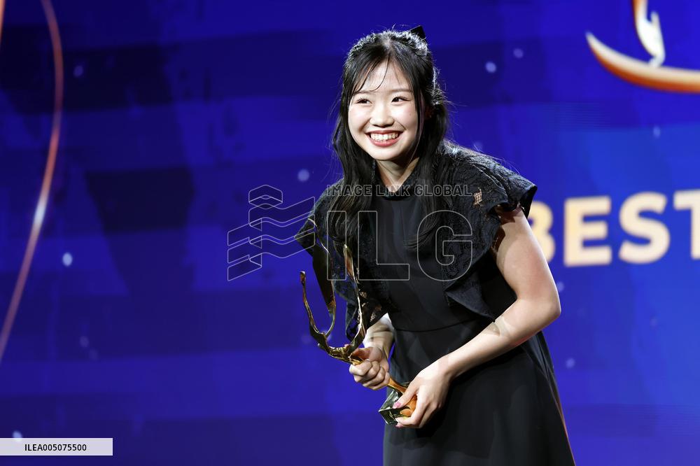 Figure skating: ISU awards