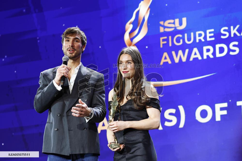 Figure skating: ISU awards