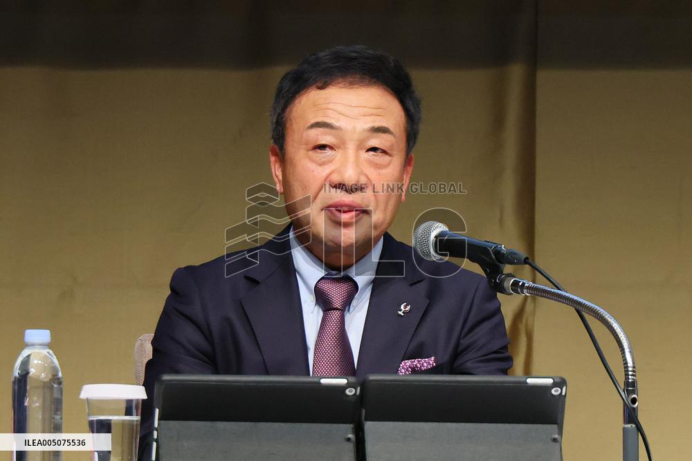 Shizuoka FG and Nagoya Bank to Merge; Press Conference