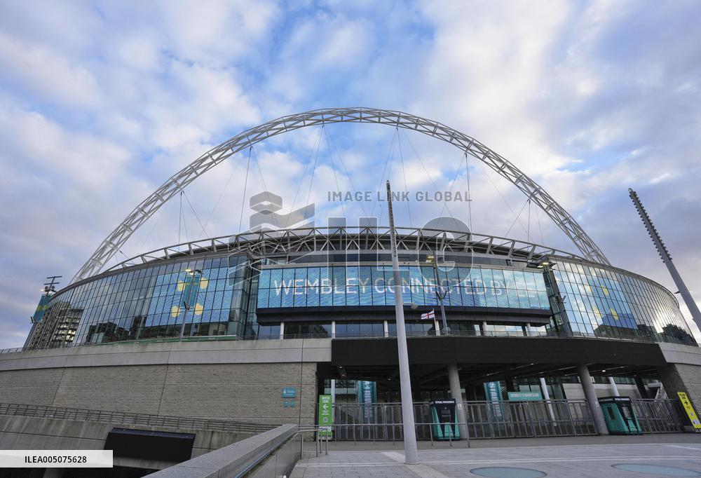 Football: Japan vs. England