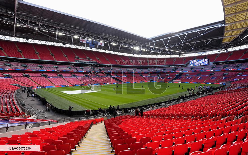 Football: Japan vs. England