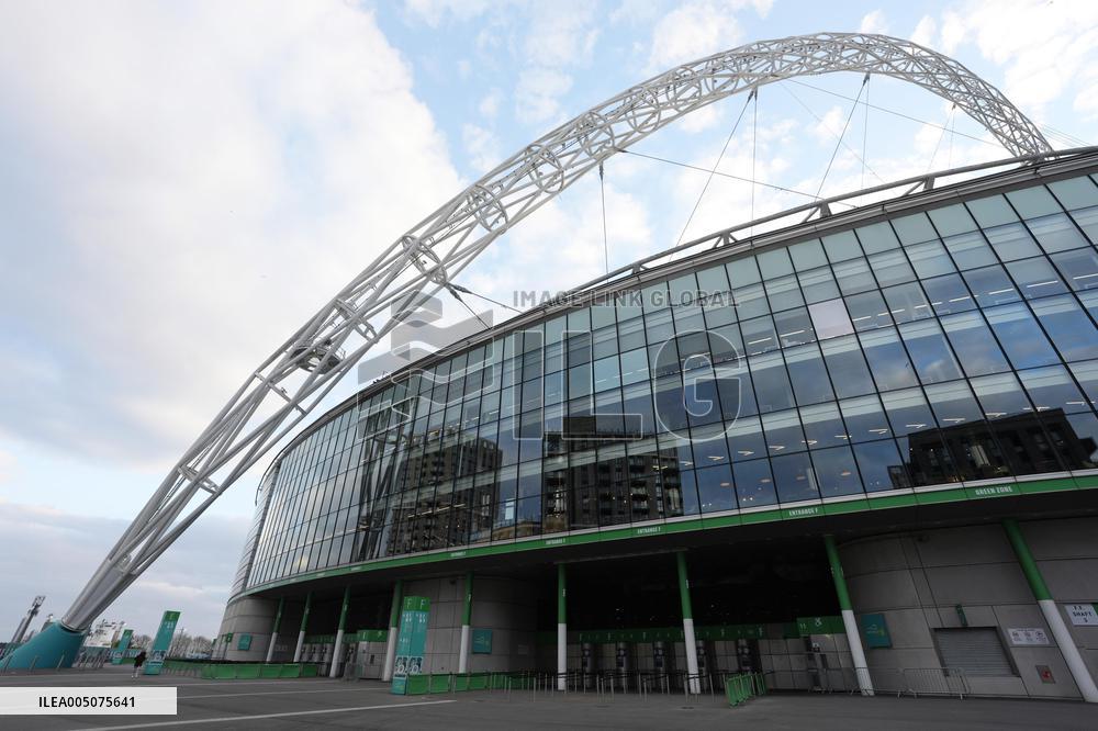 Football: Japan vs. England