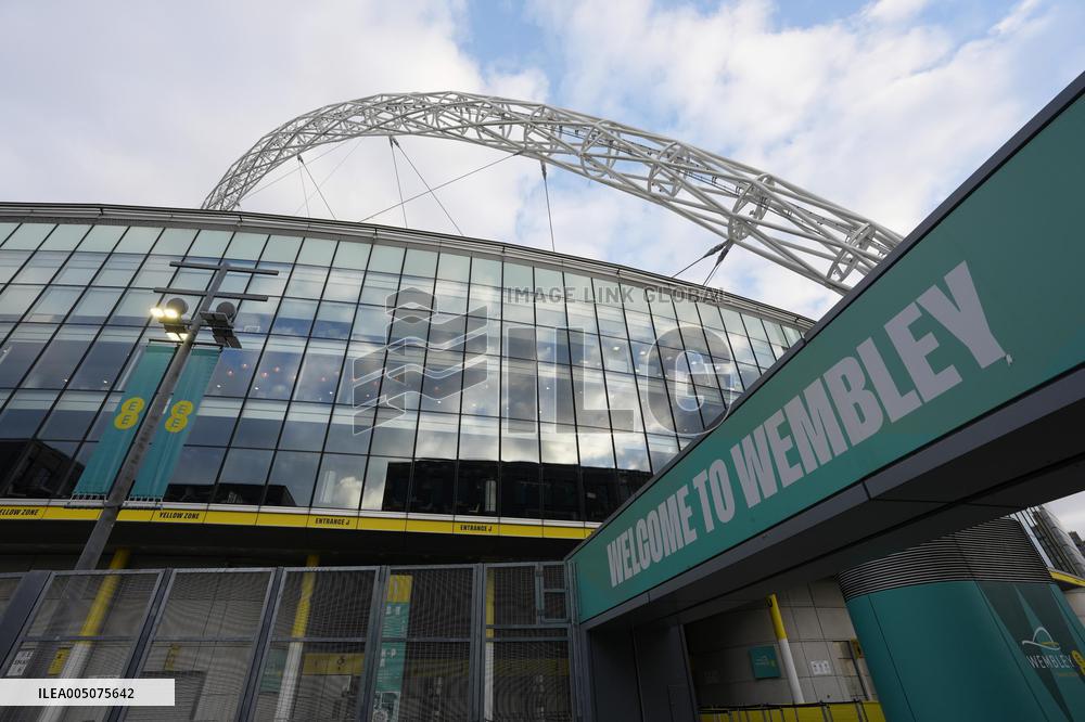 Football: Japan vs. England