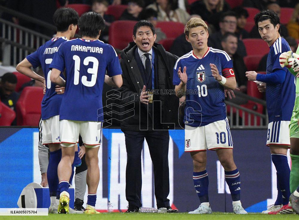 Football: Japan vs. England