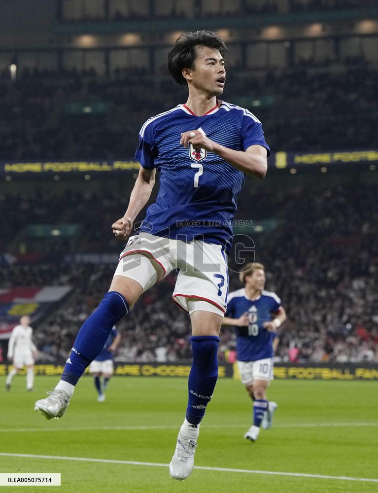 Football: Japan vs. England