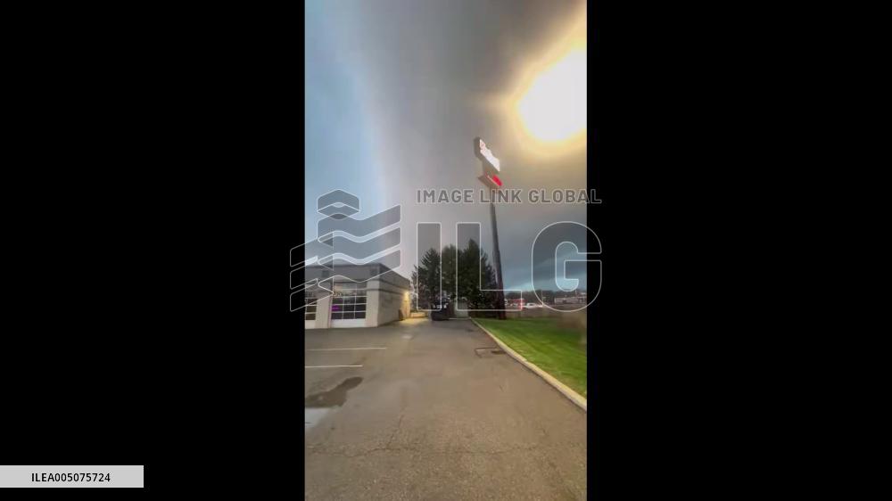 US: Huge Shelf Cloud Spotted in Northeast Ohio