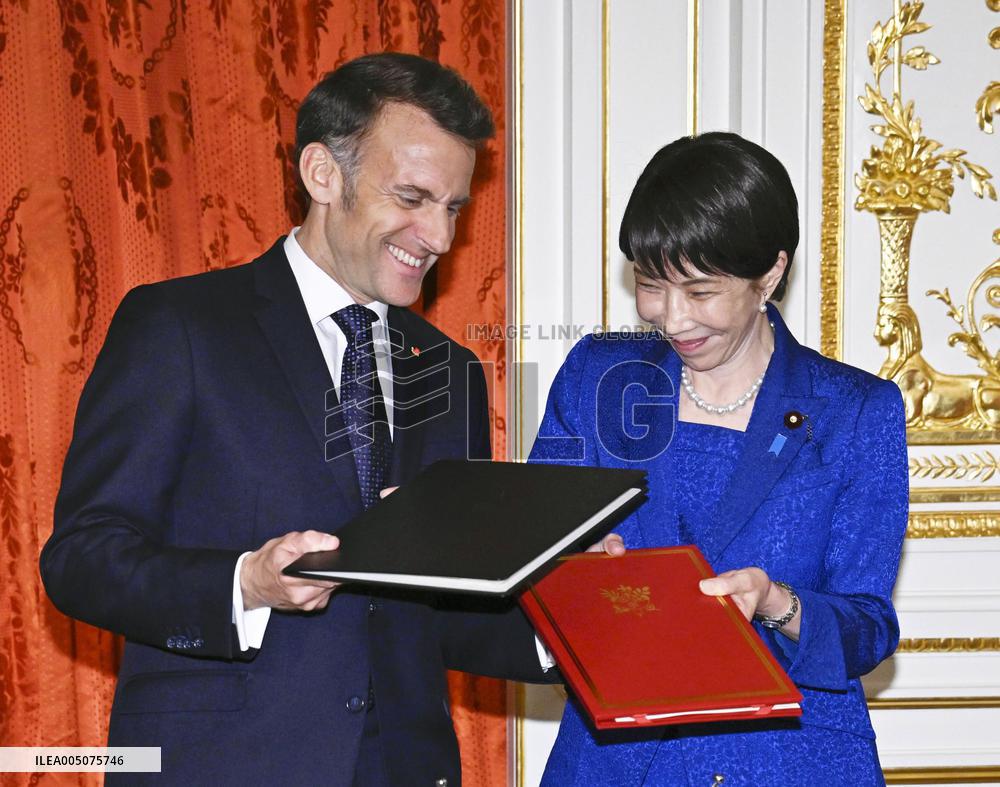 Japan-France summit