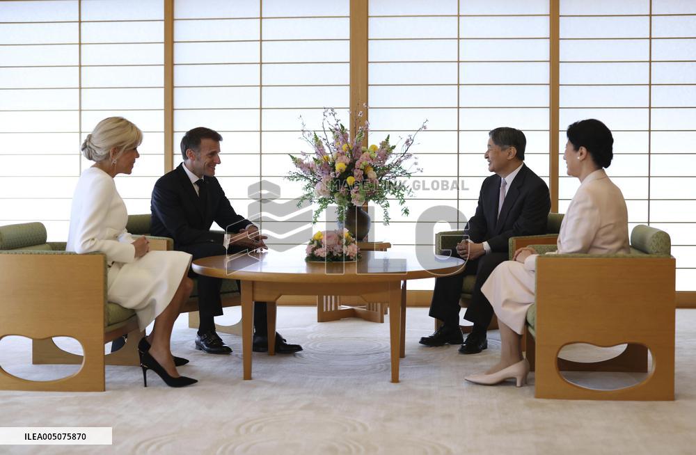 Emperor meets with French president