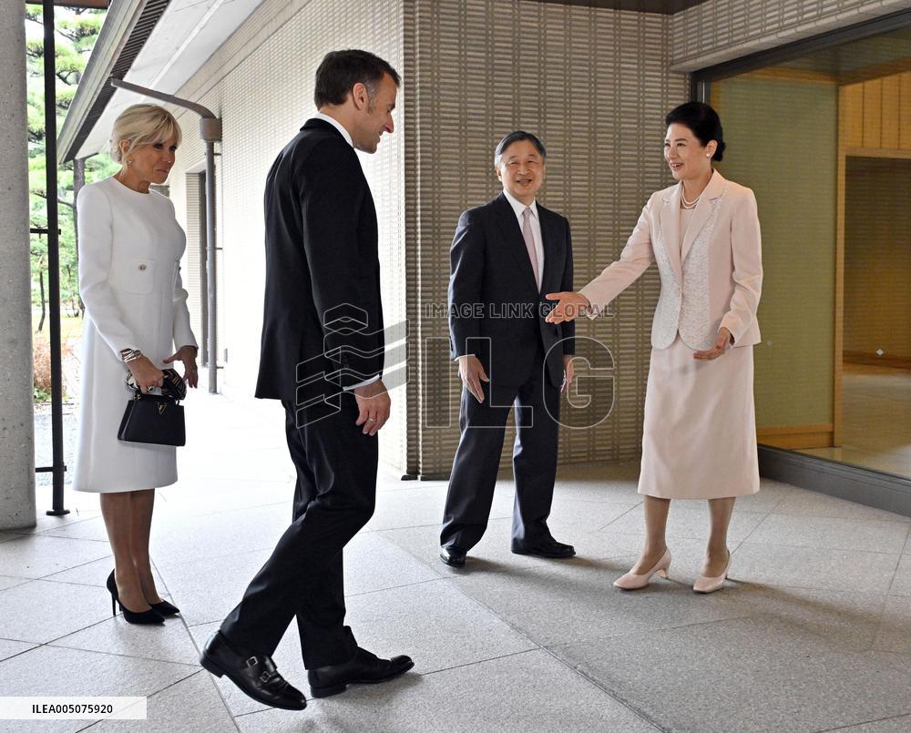 Japan emperor, empress meet with French President Macron, wife